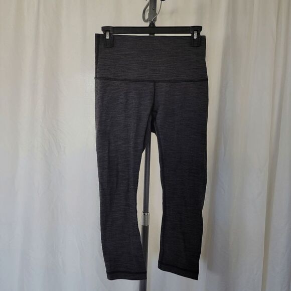 Lululemon gray High waisted crop leggings size 6 - Picture 1 of 6